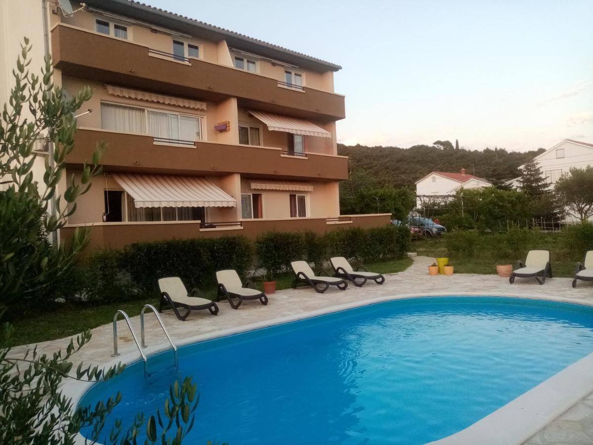 Apartment Arba 1 With Heated Pool Раб Экстерьер фото