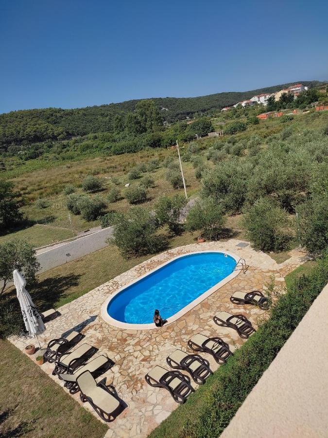 Apartment Arba 1 With Heated Pool Раб Экстерьер фото
